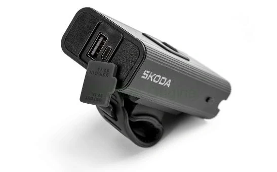 Přední LED světlo na kolo