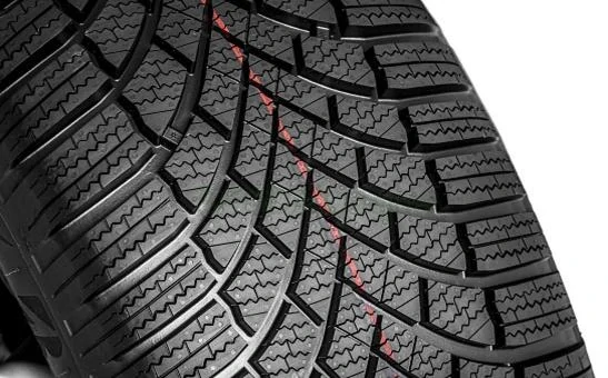 Kompletní zimní kolo Helix 19" pro Superb IV