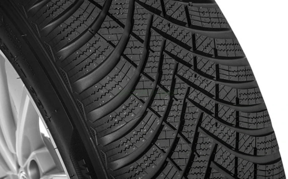 Kompletní zimní kolo Riegel 17" pro Fabia IV